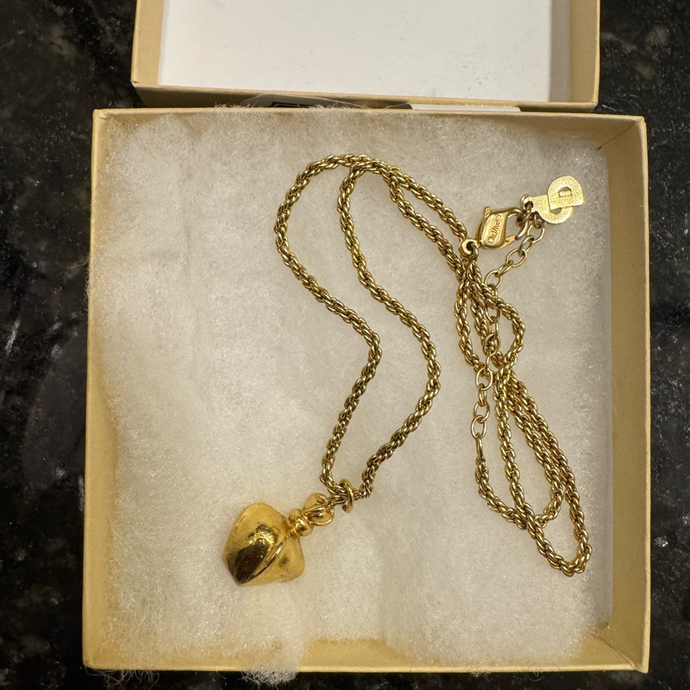 Christian Dior Perfume Bottle Necklace - Picture 8 of 8